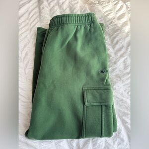 Aritzia TNA Mega fit cargo sweatpants